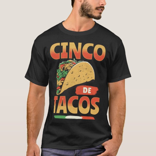 Camiseta Cinco de Tacos  Cinco de Mayo Pun Saying Taco (Frente)
