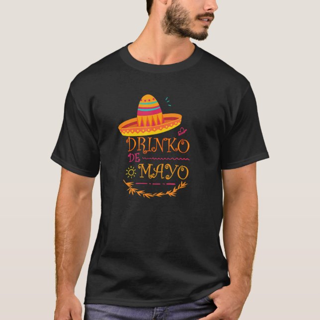 Camiseta Cinco Drinko De Mayo Men Bebendo Tequila (Frente)