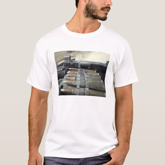Camiseta Cinquenta metralhadoras de calibre 5 (Frente)