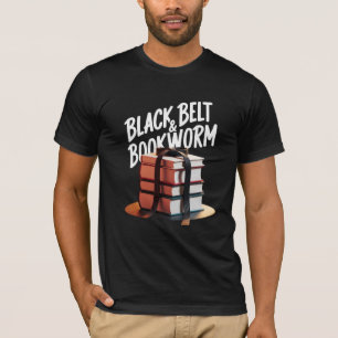 Camiseta Cinto Preto e Bookworm
