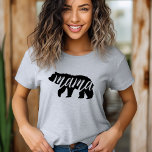 Camiseta Cinza Mama Bear<br><div class="desc">Roupa personalizado impresso com o gráfico Trendy Mama Bear. Visite nossa loja para combinar com o design do Bear Bear. Clique em Personalizar para personalizar o design com seu próprio texto e imagens. Escolha entre uma grande variedade de estilos e cores de camisa.</div>