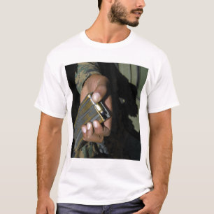 Camiseta Círculos vazios de uma munição das cargas marin