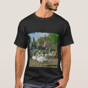 Camiseta Cisnes brancas no centro de Bruges