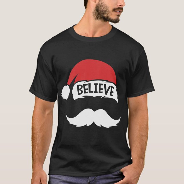Camiseta Citação Acreditada Na Família Santa Hat Mustache (Frente)