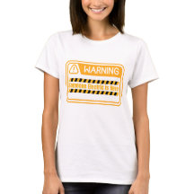 Camiseta Citação Alguém Elétrico Está Aqui de Avis