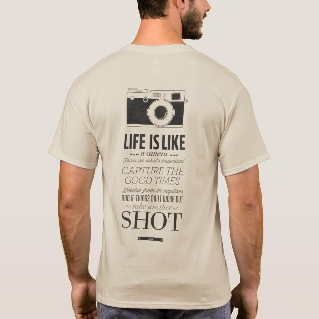 Camiseta Citação de Câmera Vintage (Verso)