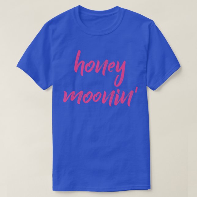 Camiseta Citação de Lua de Mel em Rosa para Casais em Viage (Frente do Design)