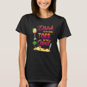 Camiseta Citação de Praia Bebida Na Minha Mão Dedos do Pé N