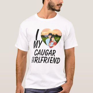 Camiseta Citação engraçada de namoro de namorada mais velha