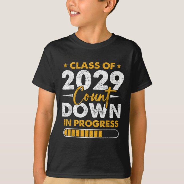 Camiseta Cl Of 2029 Count Down In Progress Graduation 8th G (Frente)