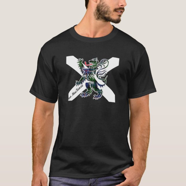 Camiseta Clã Mackenzie Lion Blazon Tartan Crest (Frente)