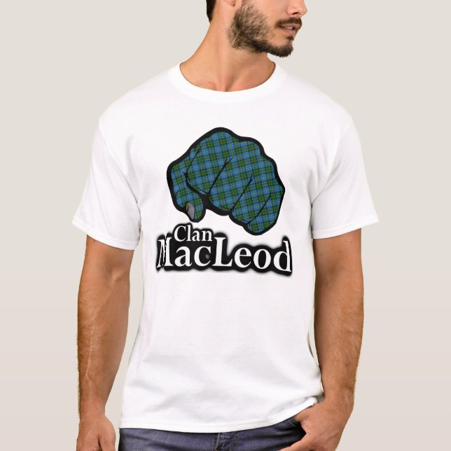 Camiseta Clan MacLeod Scotland Proud Tartan Fist (Frente)
