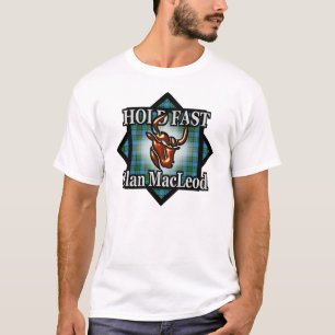 Camiseta Clan MacLeod Segurando Jogos Avançados Rápidos
