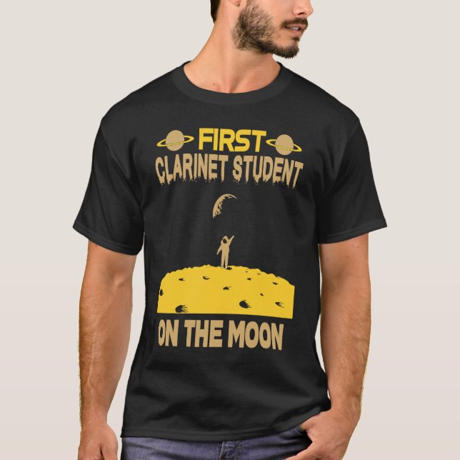 Camiseta Clarinet Student On The Moon (Frente)
