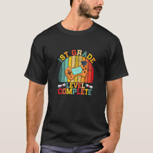 Camiseta Class Of 2022 Video Games 1St Grade Level Complete