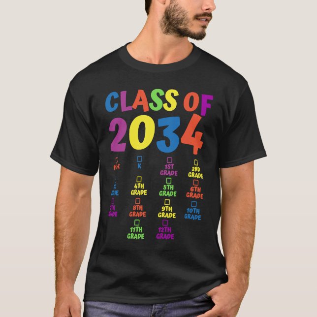 Camiseta Class Of 2034 Grade Pre K Grow With Me Handprint P (Frente)