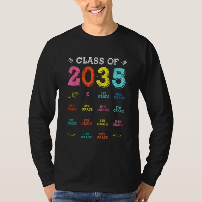 Camiseta Class Of 2035 Grow With Me First Day Of School Che (Frente)