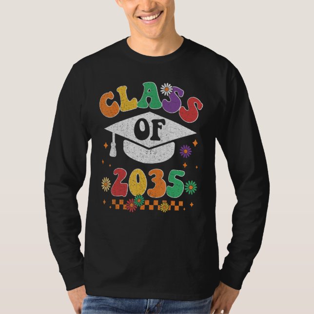 Camiseta Class Of 2035 Grow With Me Pre K Graduate Groovy R (Frente)