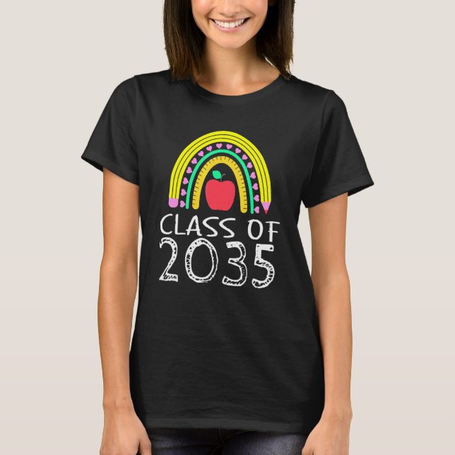 Camiseta Class of 2035 Kindergarten Through High School Tee (Frente)