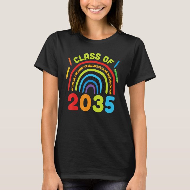 Camiseta Class of 2035 Rainbows Grow  Back to School Grad P (Frente)