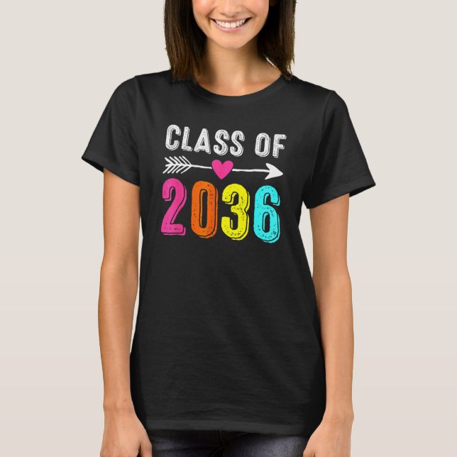 Camiseta Class Of 2036 Kindergarten Pre K Grow With Me Grad (Frente)