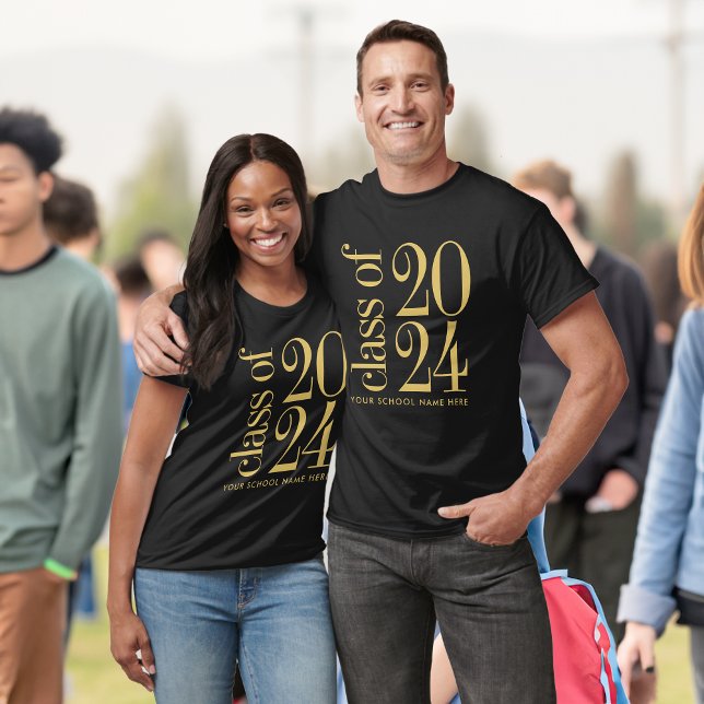 Camiseta Classe de 2024 Graduação com Nome Escolar (Edit the text template for any class year!)