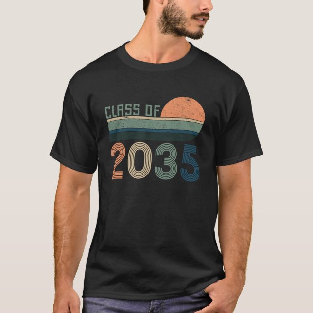 Camiseta Classe de 2035 Cresce com o Formando de Nursery Me (Frente)