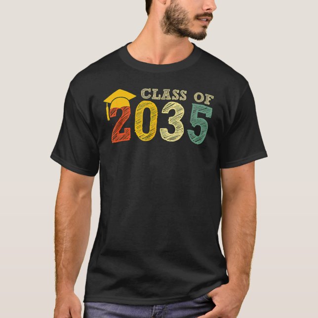 Camiseta Classe De 2035 Cresce Comigo De Volta Às Cores Esc (Frente)