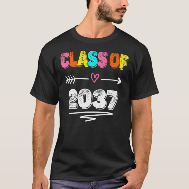 Camiseta Classe De 2037 Cresce Comigo Primeiro Dia De Gra E (Frente)