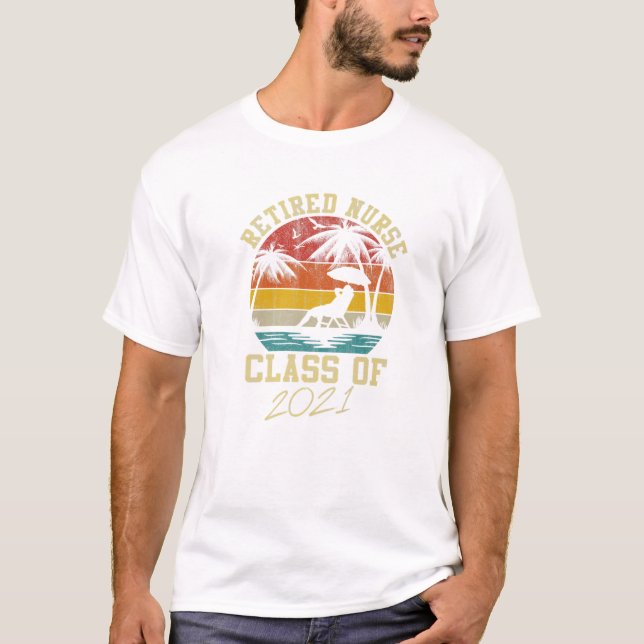 Camiseta Classe de Enfermeiro Aposentado Vintage (Frente)