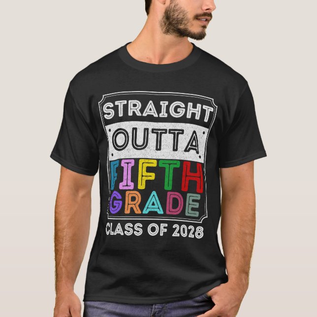 Camiseta Classe de Graduação hetero fora da 5 de 2028 (Frente)