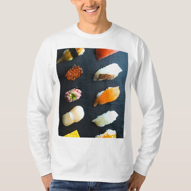 Camiseta Classic Sushi Set – 10 classic pieces on a stone p (Frente)