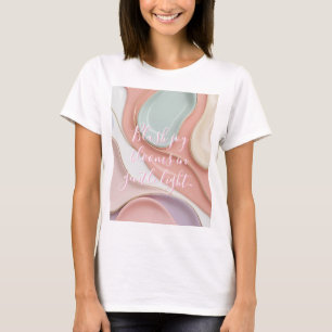 Camiseta clássica com gráfico abstrato elegante