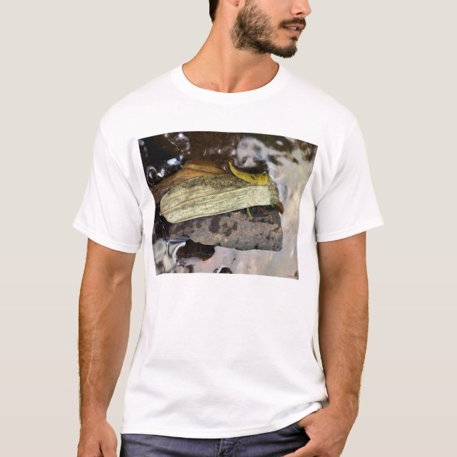 Camiseta clássico arrepiante (Frente)