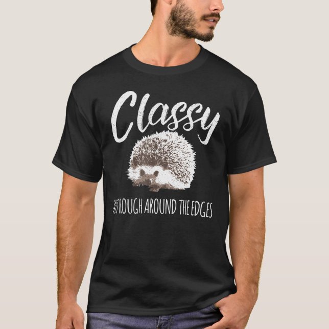 Camiseta Clássico, Mas Duro Em Torno Do Cachorro Das Bordas (Frente)