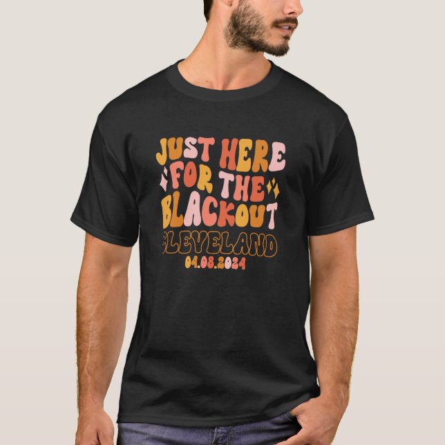 Camiseta Cleveland Ohio Acabou Aqui Para O Blackout 04 08 2 (Frente)