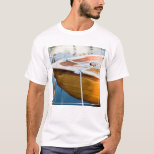 Camiseta Close up no barco acima amarrado