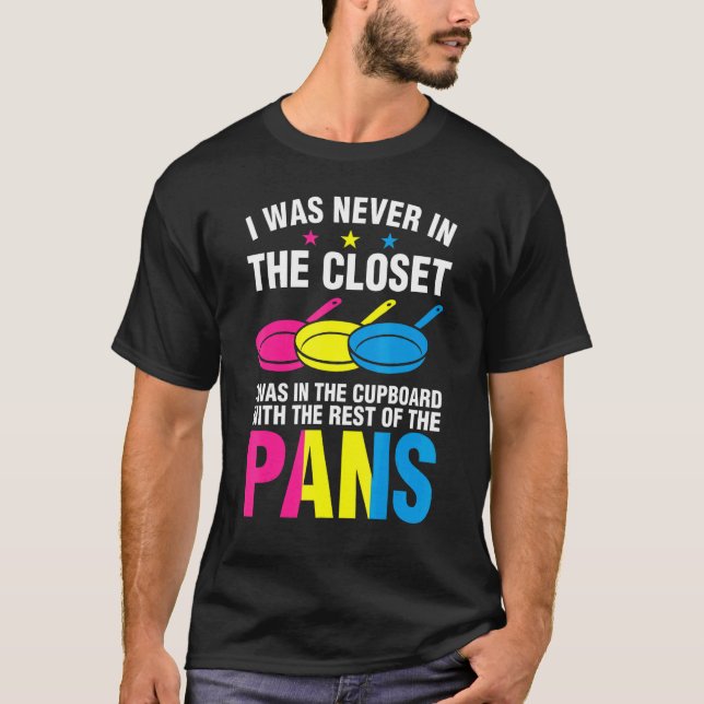 Camiseta Closet Cupboard Pansexual Pans Rainbow LGBTQ Gende (Frente)