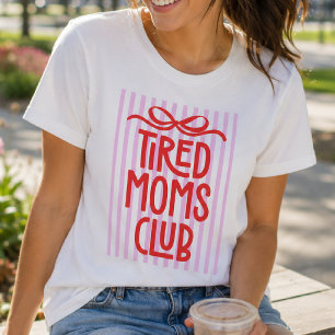 Camiseta Clube das Mães Cansadas e Divertidas com Listras R