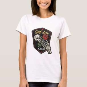 Camiseta Clube do Autoamor esqueleto mão segurando distinti