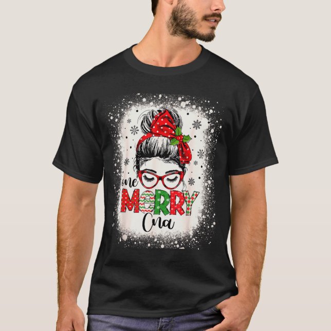 Camiseta Cna Nurse Messy Bun Nurse's Aid Christmas  (Frente)