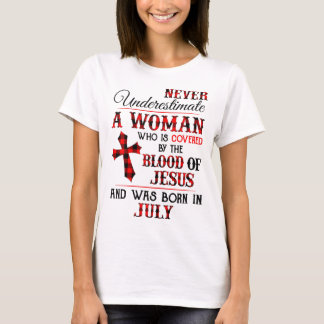 Camiseta Coberto Pelo Sangue De Jesus E Nascer Em Julho