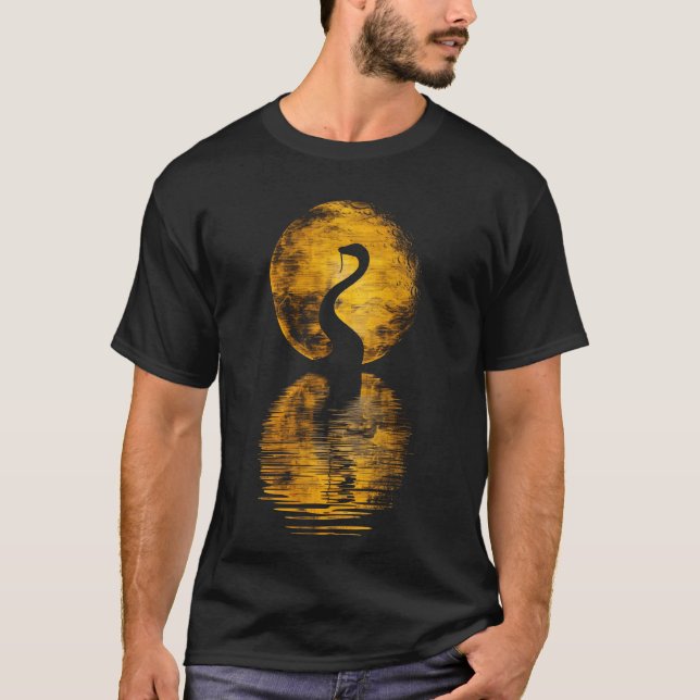 Camiseta Cobra Réptil Serpente Lua Reflexo Silhueta (Frente)
