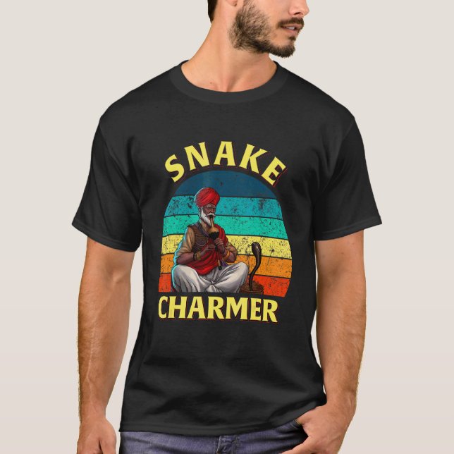 Camiseta Cobra Trainer Acrobat Circus Carnival Para Animais (Frente)