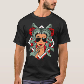 Camiseta Cobras Medusa Míthologia Grega Óculos de sol Rosas
