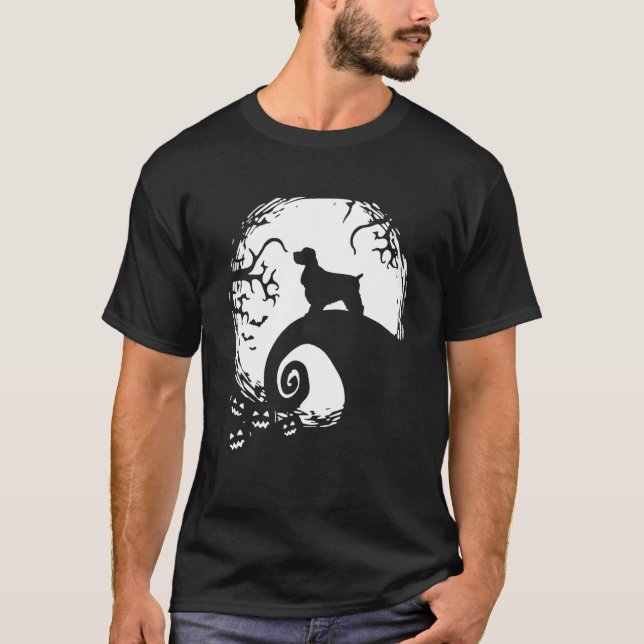 Camiseta Cocker Spainel Halloween sob a luz da lua Assustad (Frente)