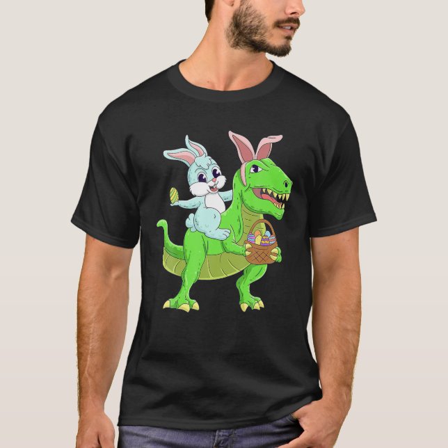 Camiseta Coelhinho da Páscoa Andando Dinossauro T Rex Pásco (Frente)