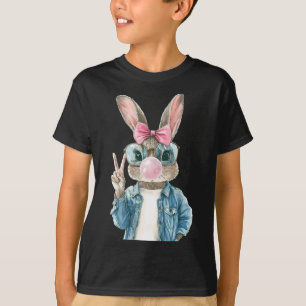 Camiseta Coelhinho da Páscoa Soprando Bala de Goma Caça ao