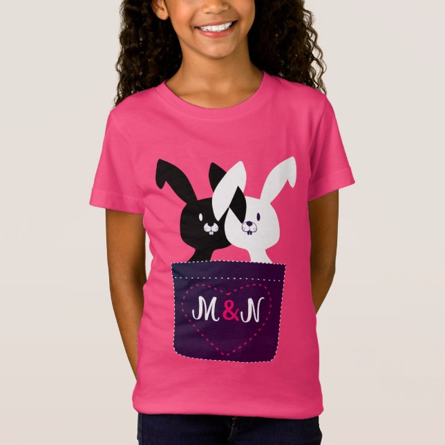 Camiseta Coelhinhos Brancos E Pretos Com Cartoon Monograma (Frente)