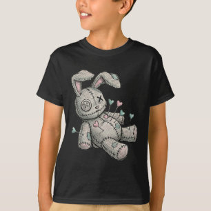 Camiseta Coelho Boneca Voodoo Agulhas Coração Quebra de Cor